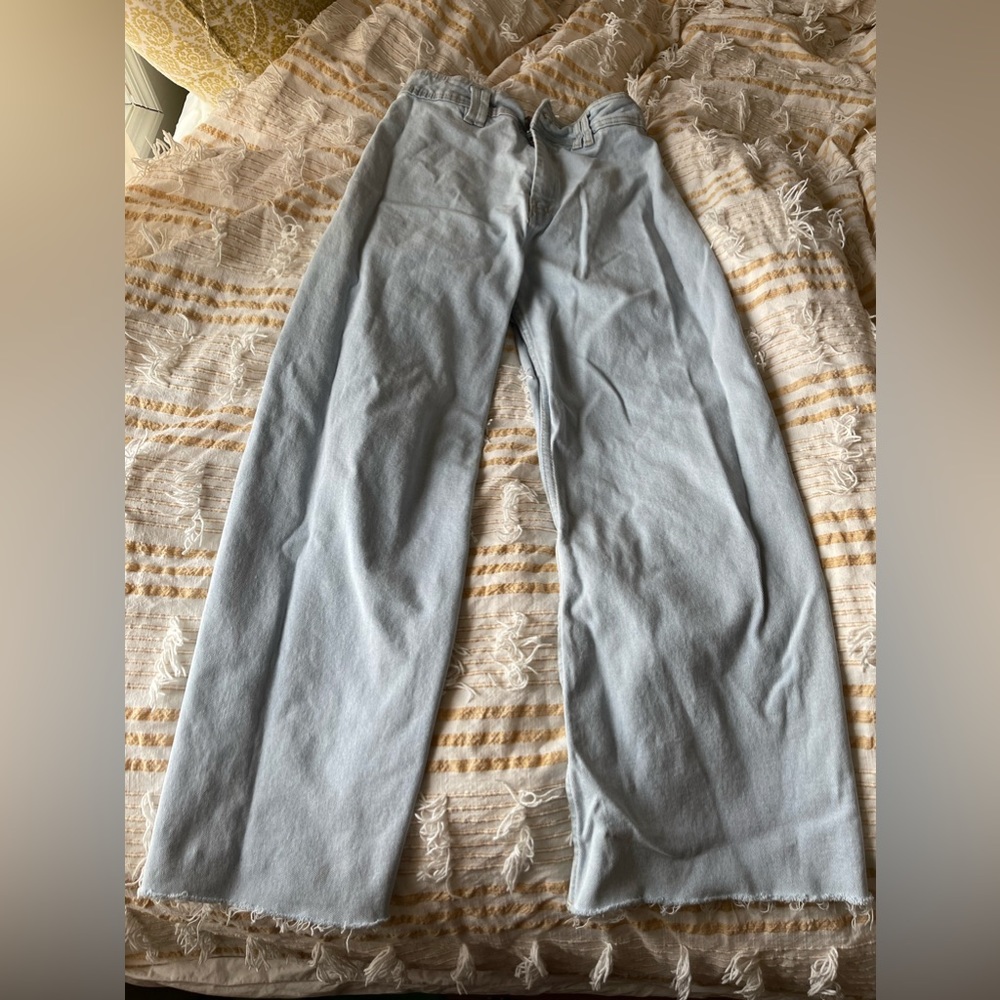 Wide leg light washed jeans